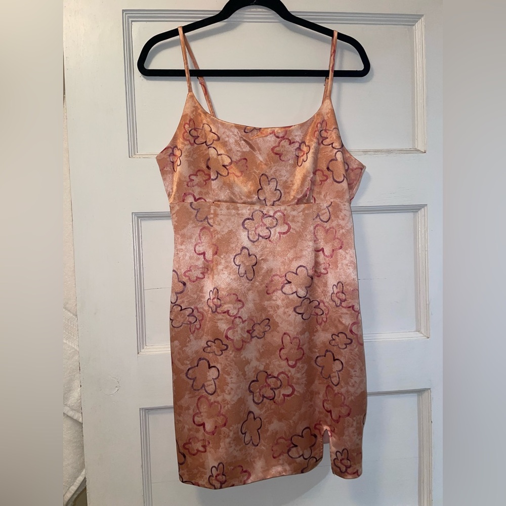groovy flower printed satin feel mini dress by wild fable, size Medium